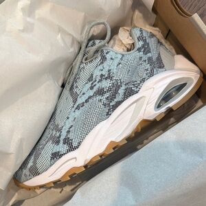 Nike Nocta Hot Step Air Terra in Light Pumice men’s 5/womens 6.5 - new in box